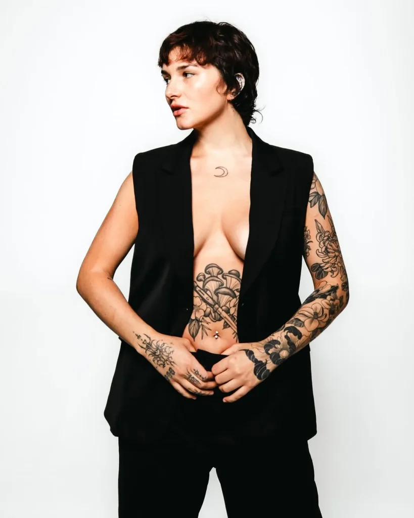 tess-iconic