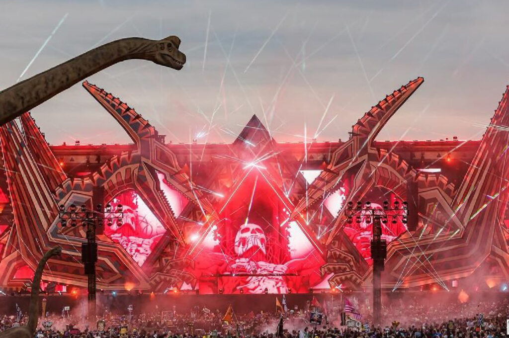 Couch Lands Returns for Lost Lands 2024 Live Stream Featuring Bass